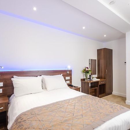 Signature Hotel London Ilford Exterior photo