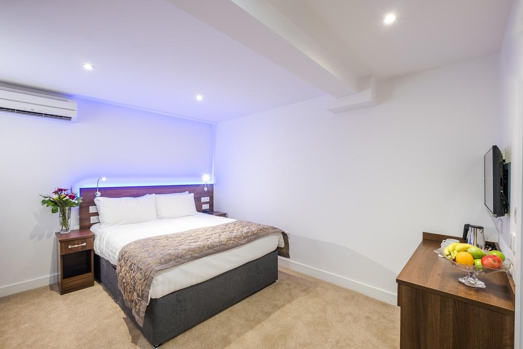Signature Hotel London Ilford Exterior photo