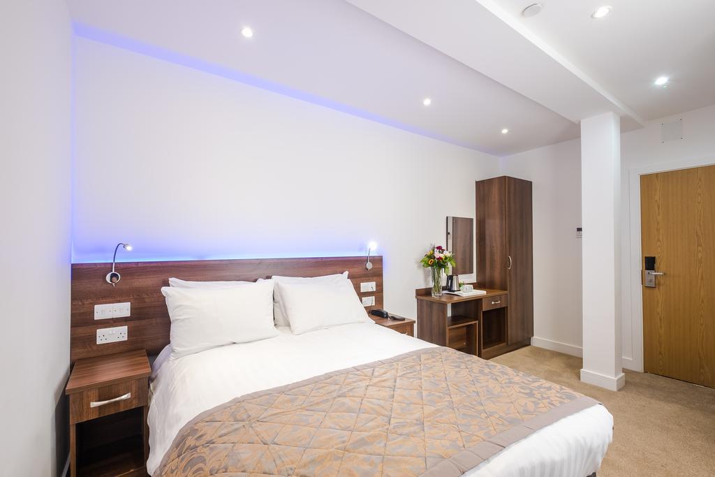 Signature Hotel London Ilford Exterior photo