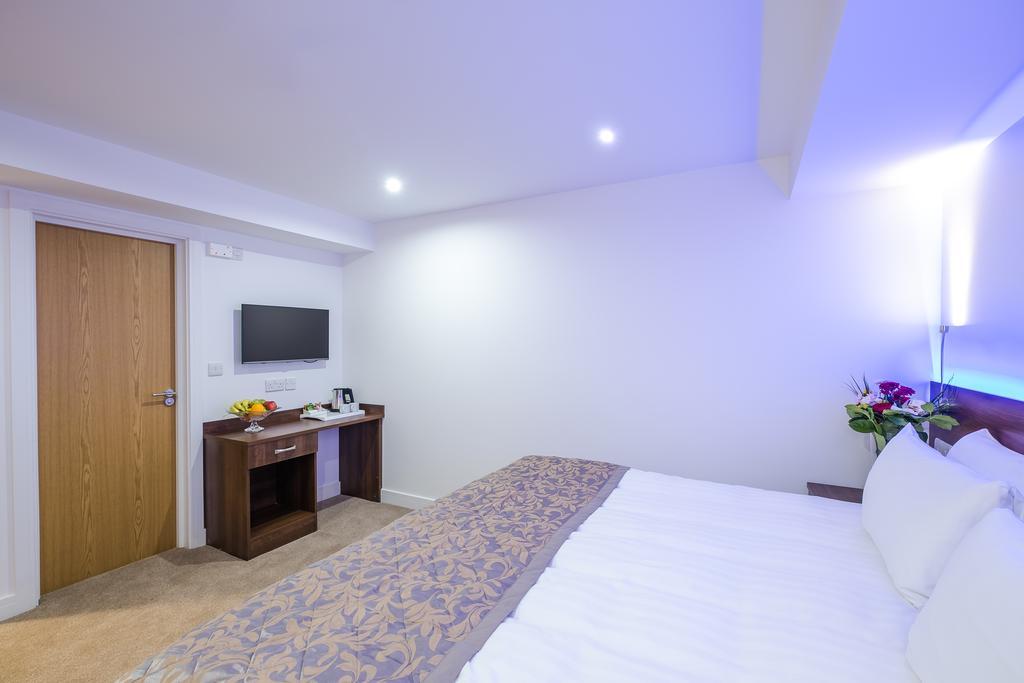 Signature Hotel London Ilford Exterior photo